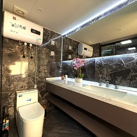 Futuristic Capsule - Private Jacuzzi & Access Wapnica (West Pomeranian)