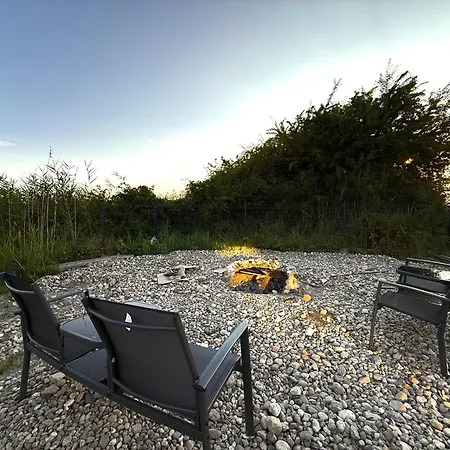 Marina Capsules - Private Jacuzzi & Access * Wapnica (West Pomeranian)