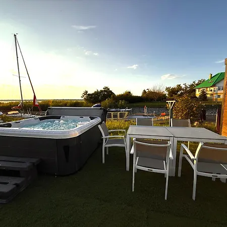 Marina Capsules - Private Jacuzzi & Access Üdülőpark