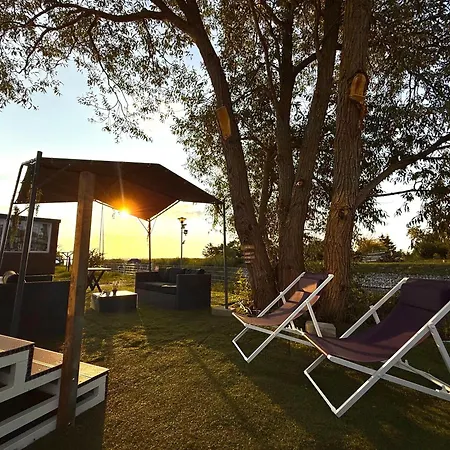 Üdülőpark Marina Capsules - Private Jacuzzi & Access
